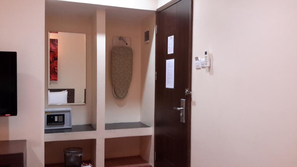 Hotel Matos Jayapura Pokoj fotografie